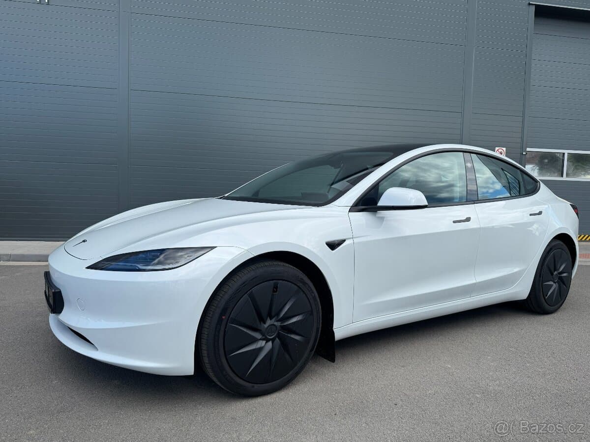 2026 Tesla MODEL 3