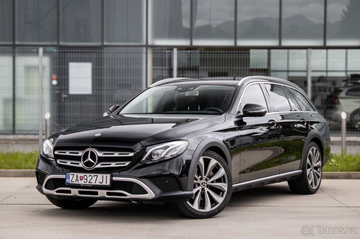 2017 Mercedes-Benz OSTATNÍ