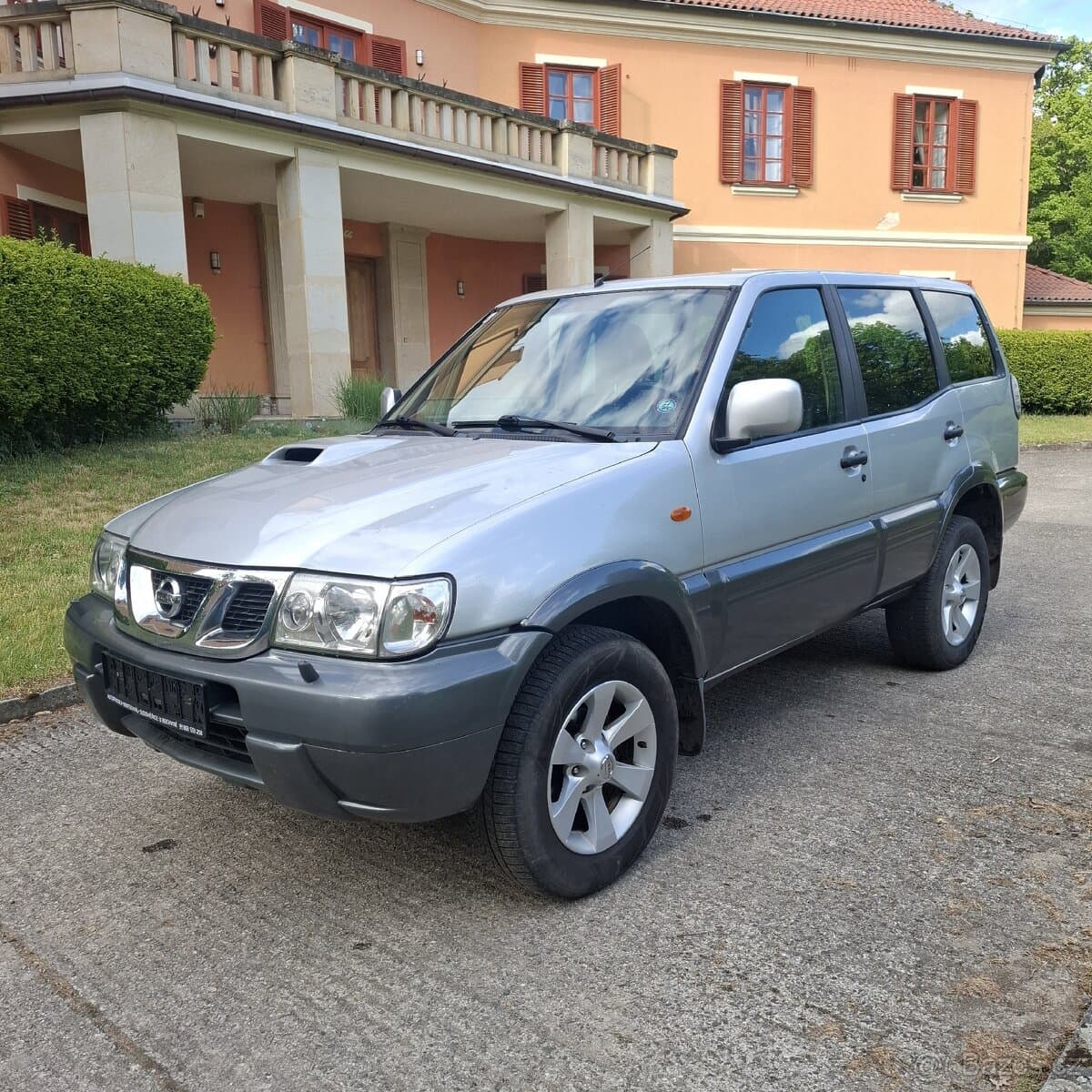 2004 Nissan TERRANO