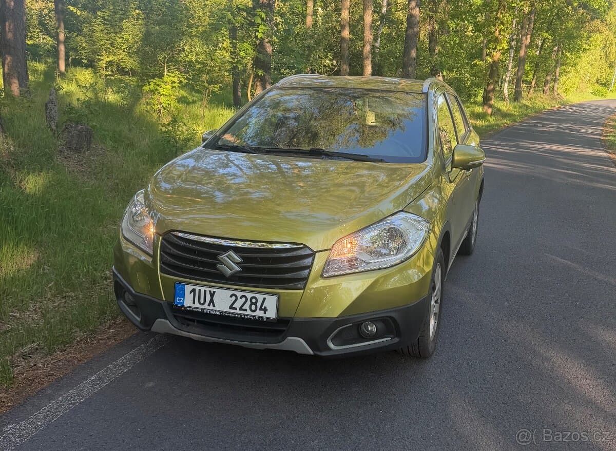 2015 Suzuki S-CROSS