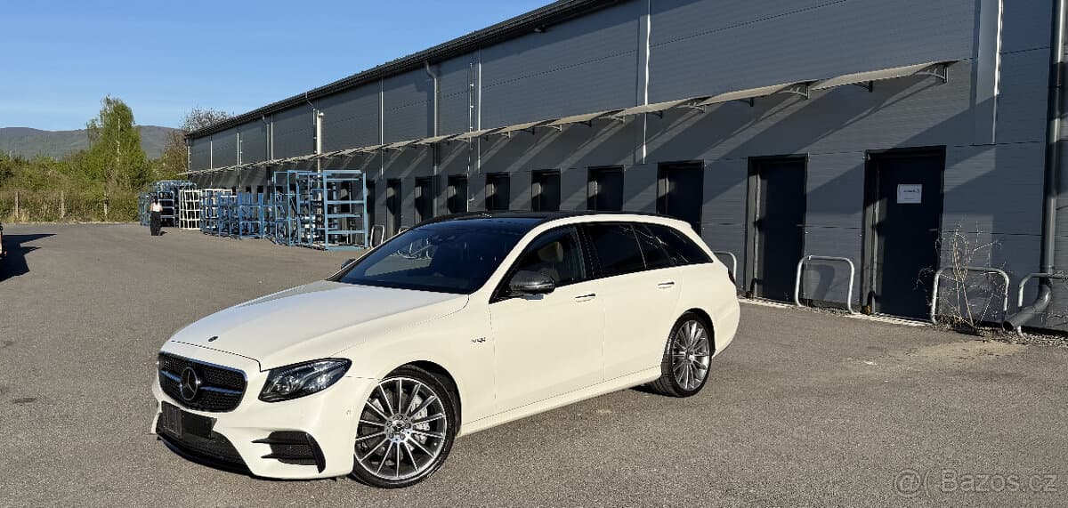 2017 Mercedes-Benz OSTATNÍ