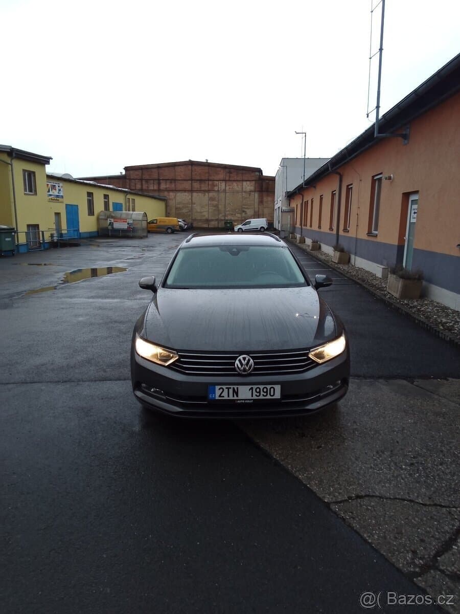 2017 Volkswagen PASSAT