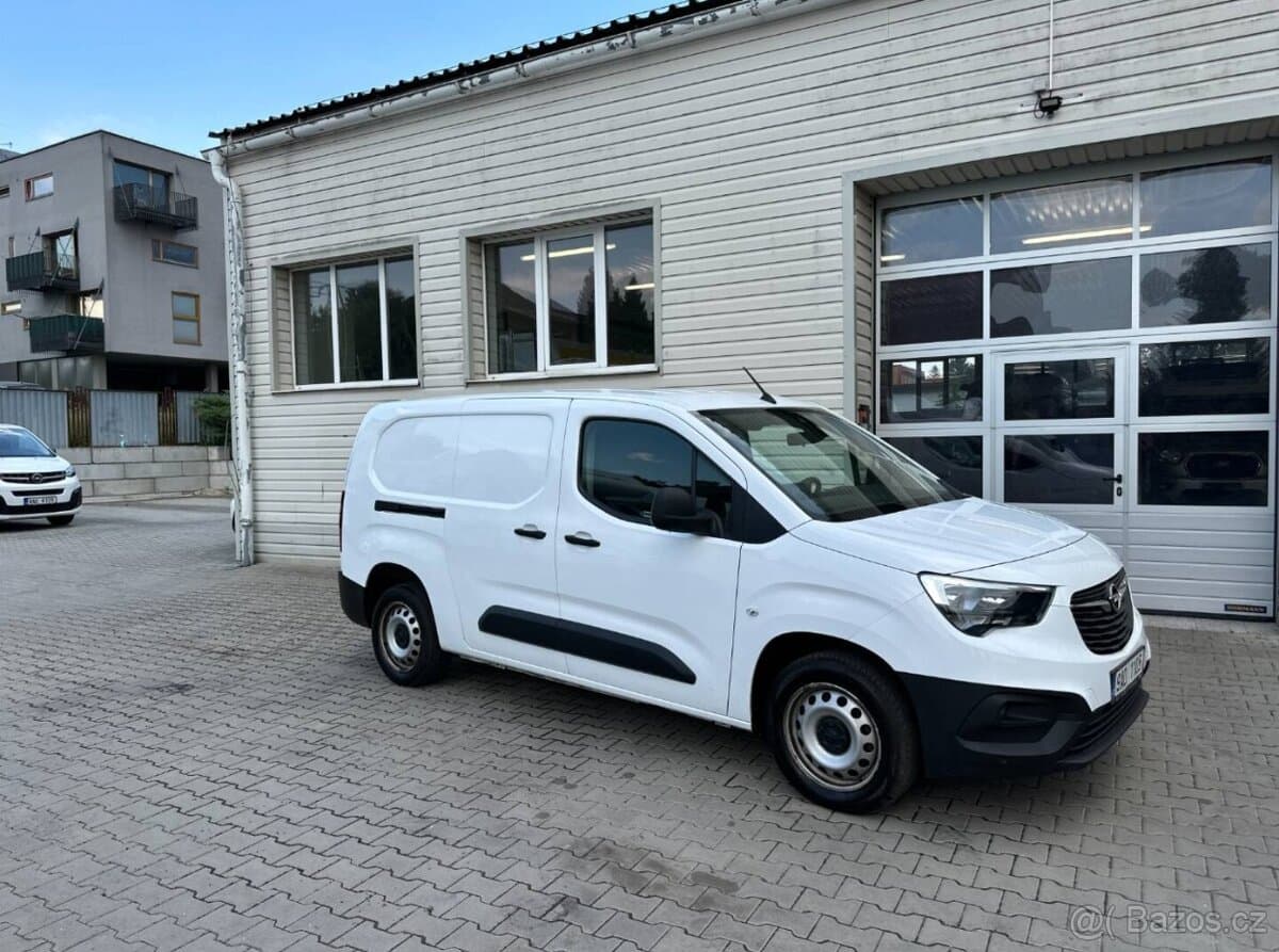 2022 Opel COMBO