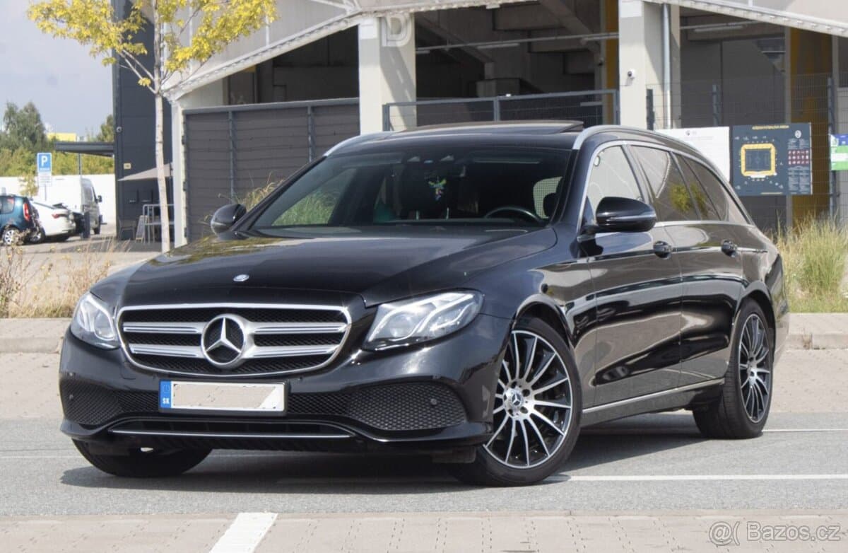2017 Mercedes-Benz OSTATNÍ