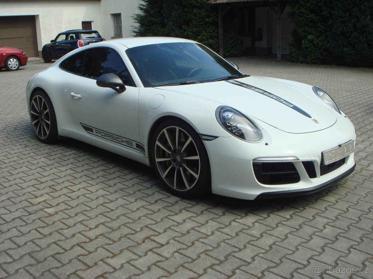 2018 Porsche 911