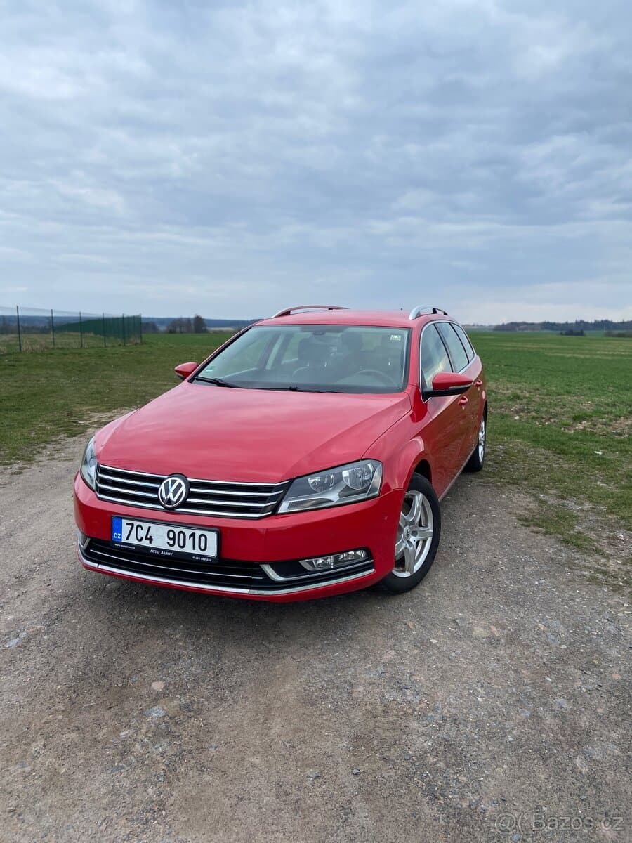 2011 Volkswagen PASSAT
