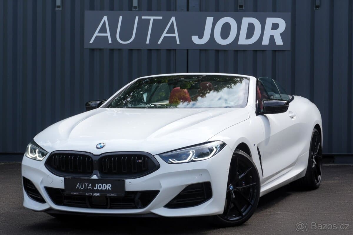 2023 BMW M8