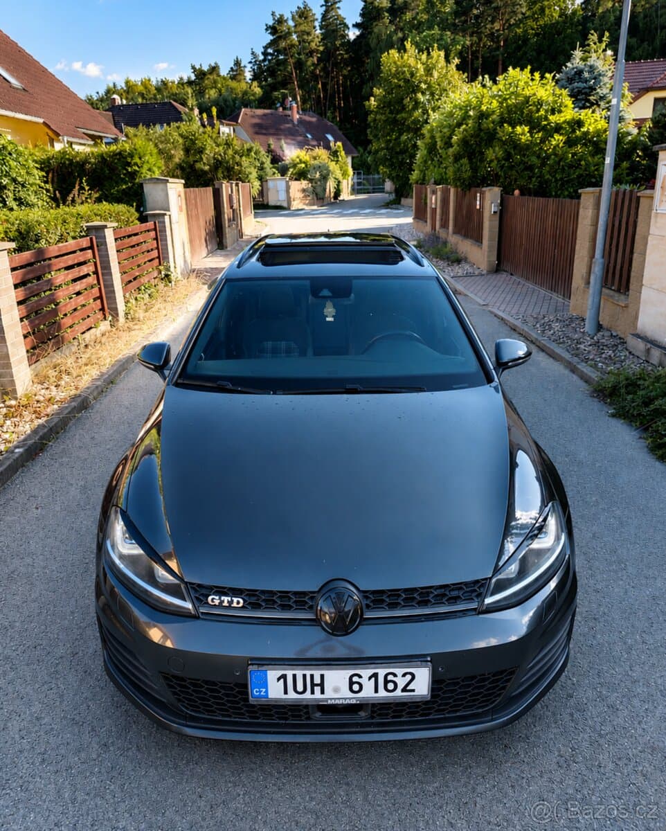 2016 Volkswagen GOLF