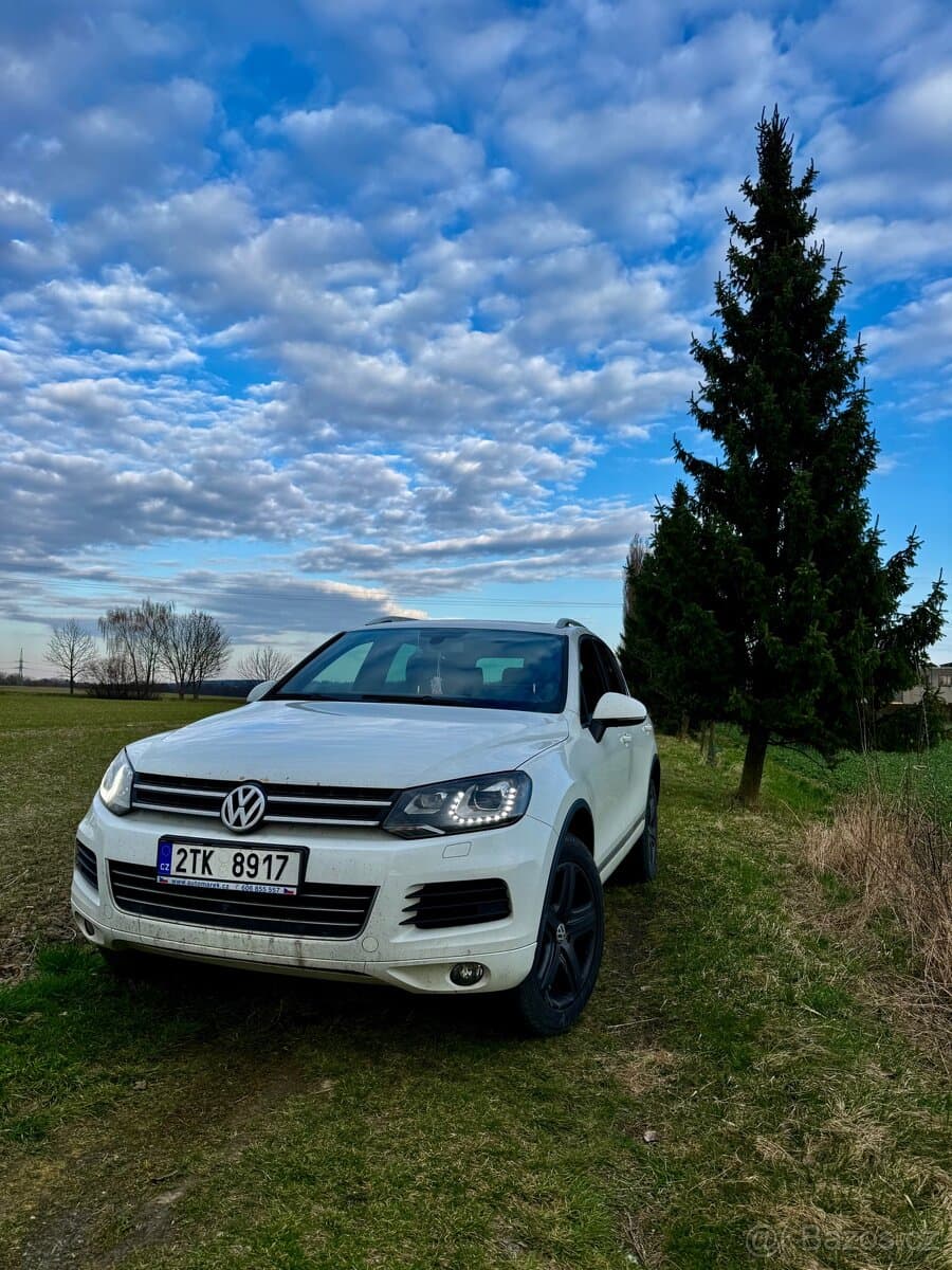 2012 Volkswagen TOUAREG
