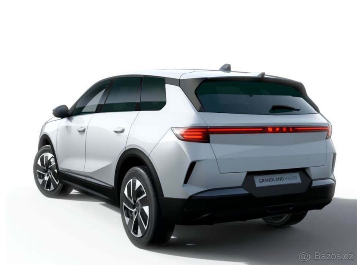 2025 Opel GRANDLAND
