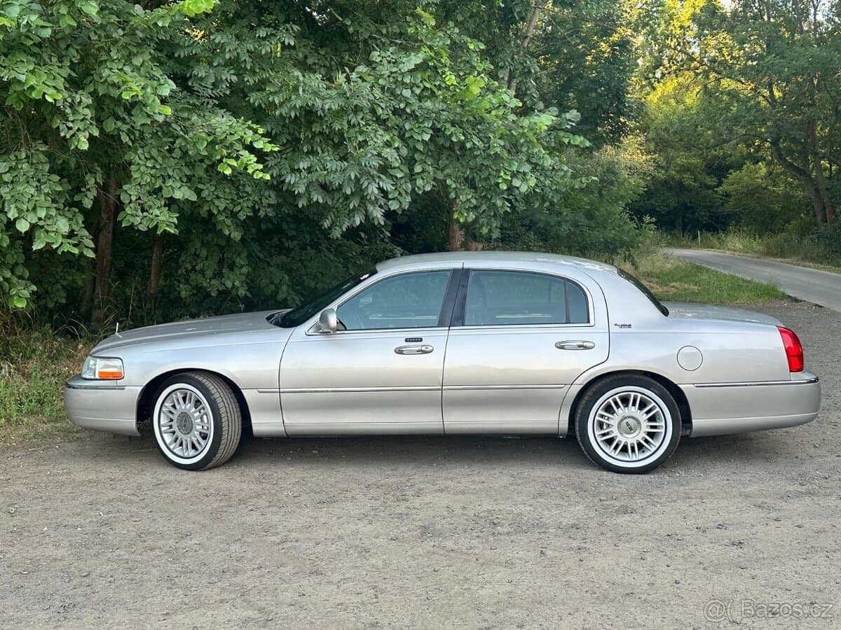 2010 Lincoln OSTATNÍ