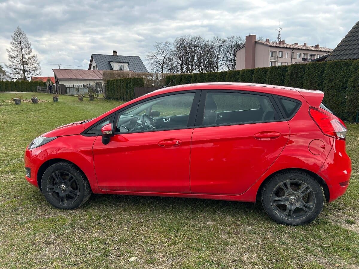 2015 Ford FIESTA