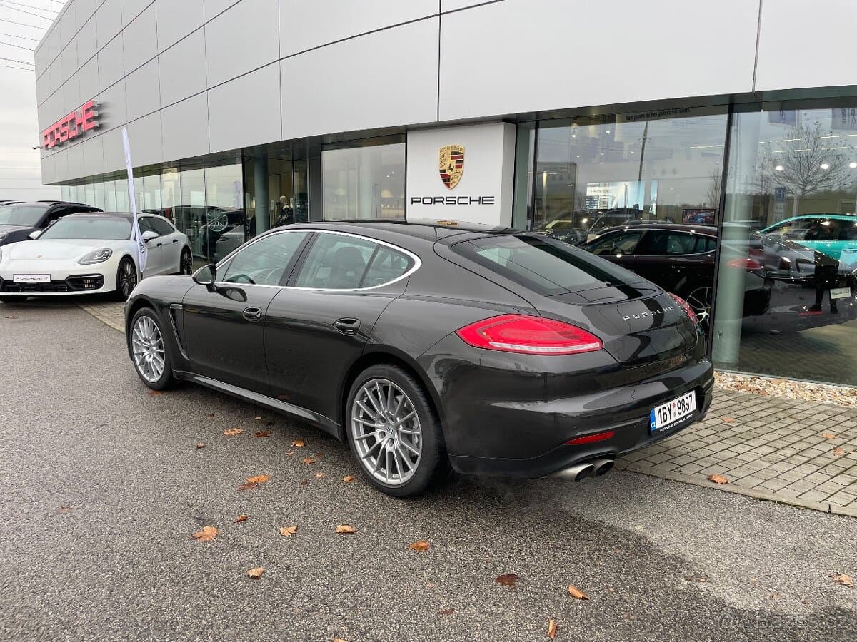 2013 Porsche PANAMERA