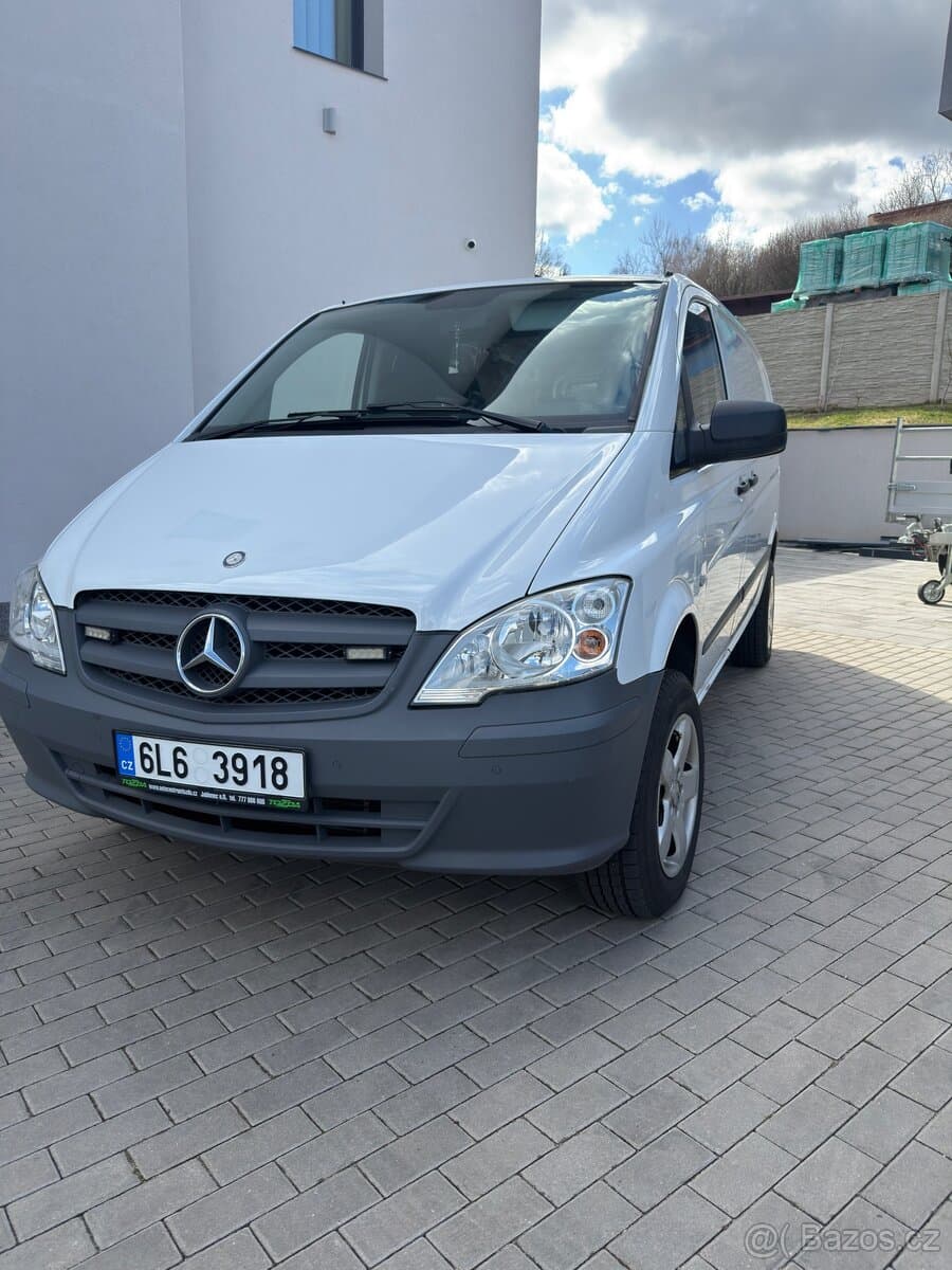 2011 Mercedes-Benz VITO