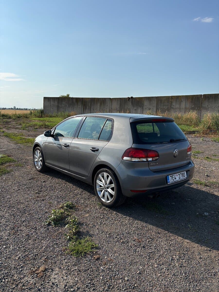 2011 Volkswagen GOLF