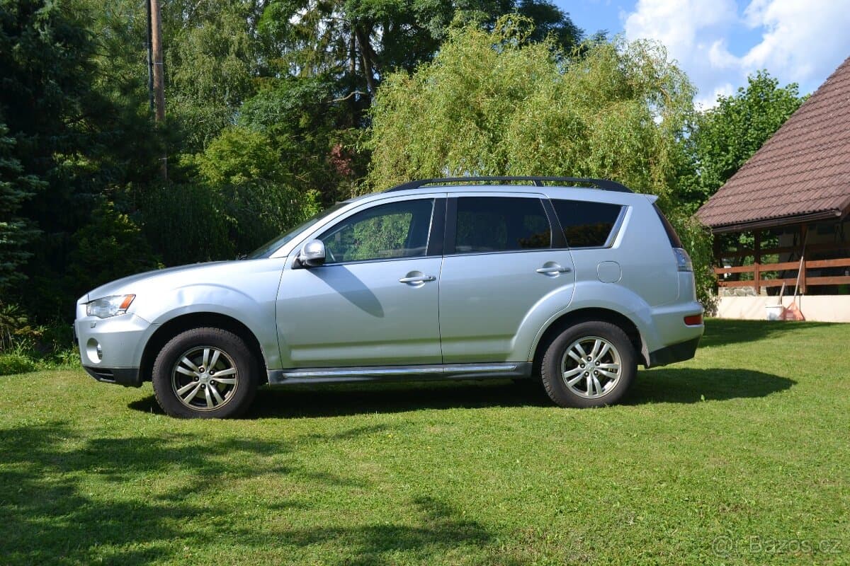 2013 Mitsubishi OUTLANDER