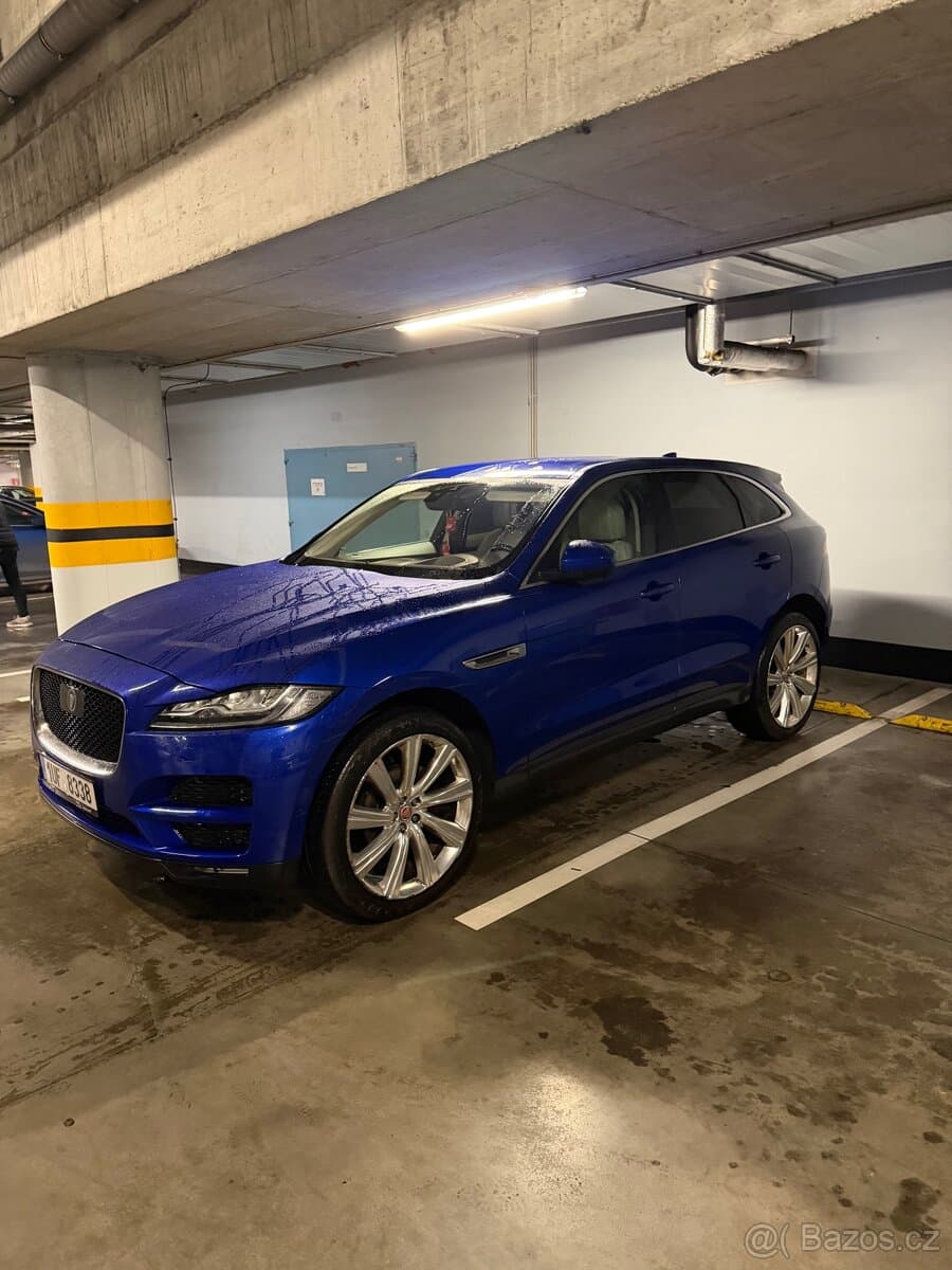 Jaguar F-PACE