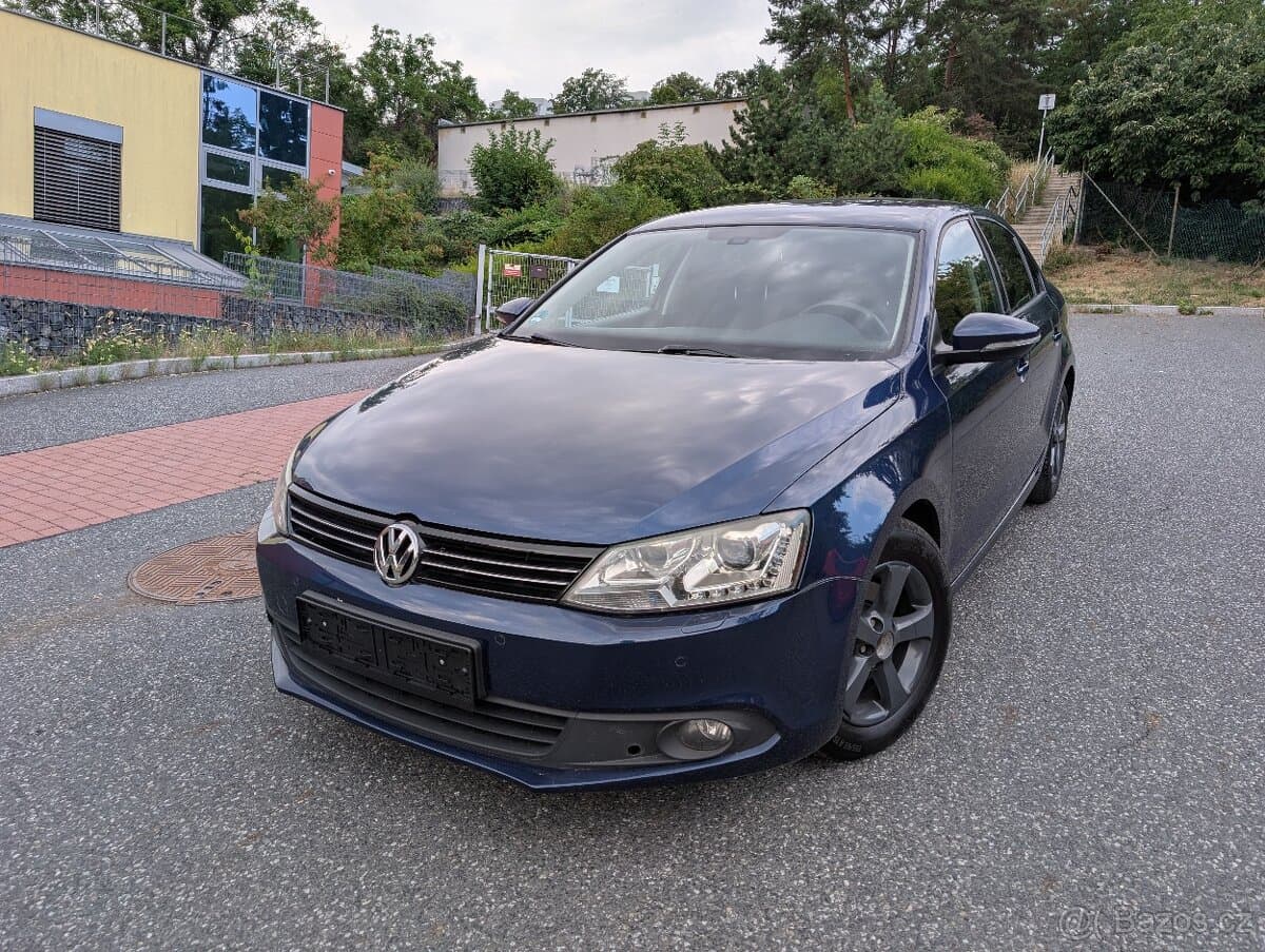 2012 Volkswagen JETTA