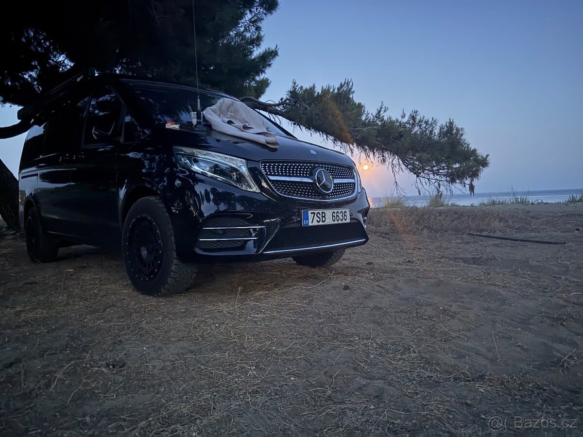 2017 Mercedes-Benz OSTATNÍ