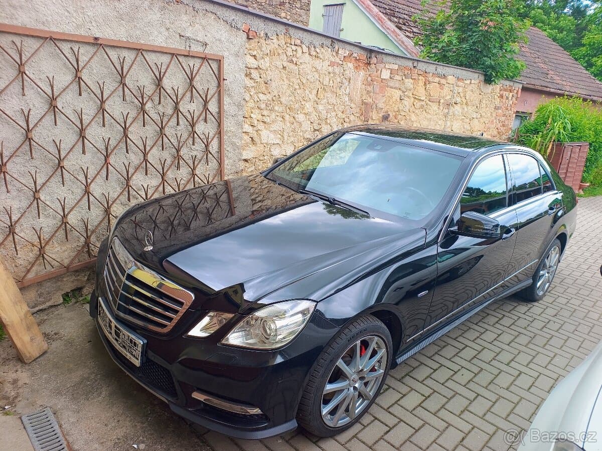 2012 Mercedes-Benz OSTATNÍ