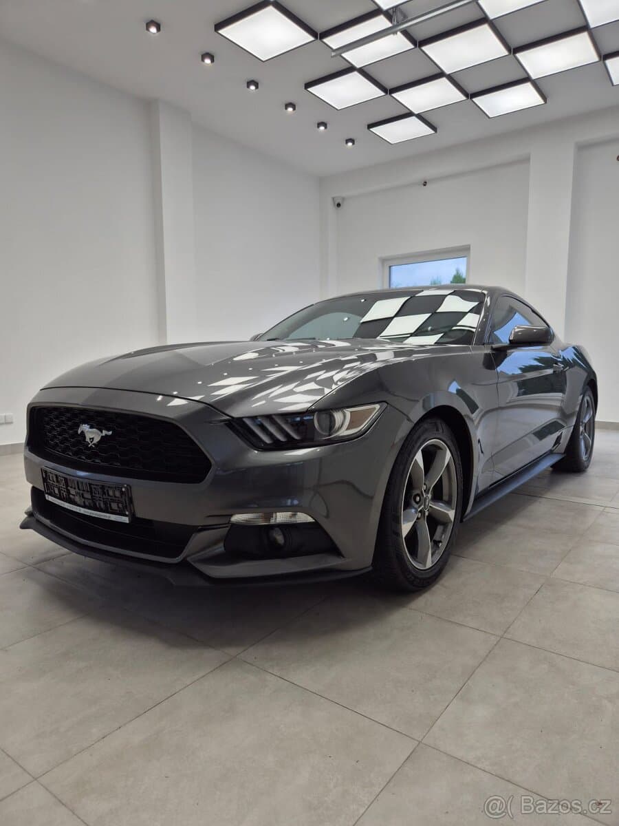 2016 Ford MUSTANG