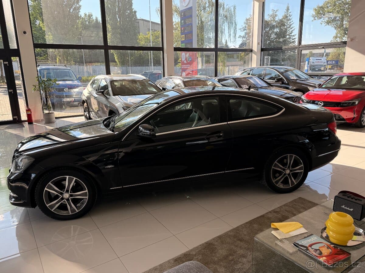 2011 Mercedes-Benz C-CLASS