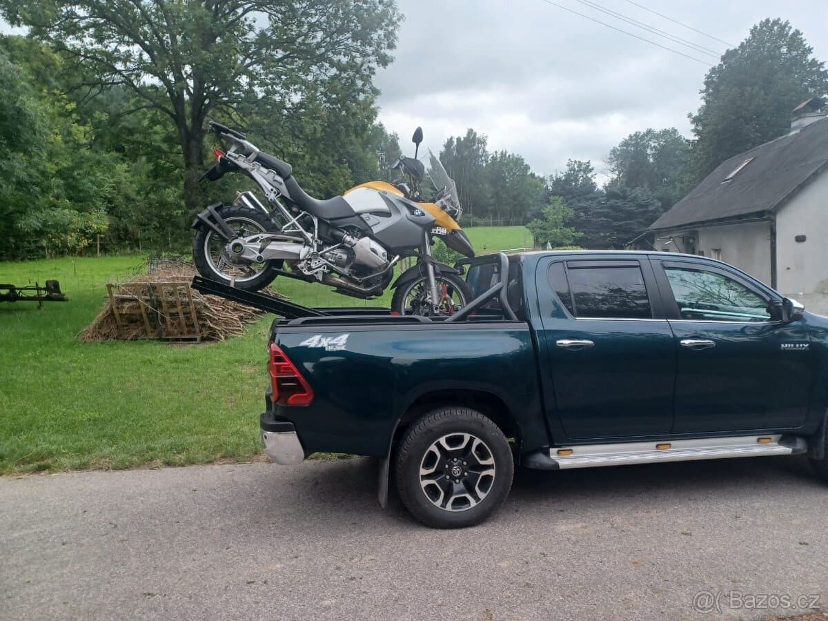 2021 Toyota HILUX