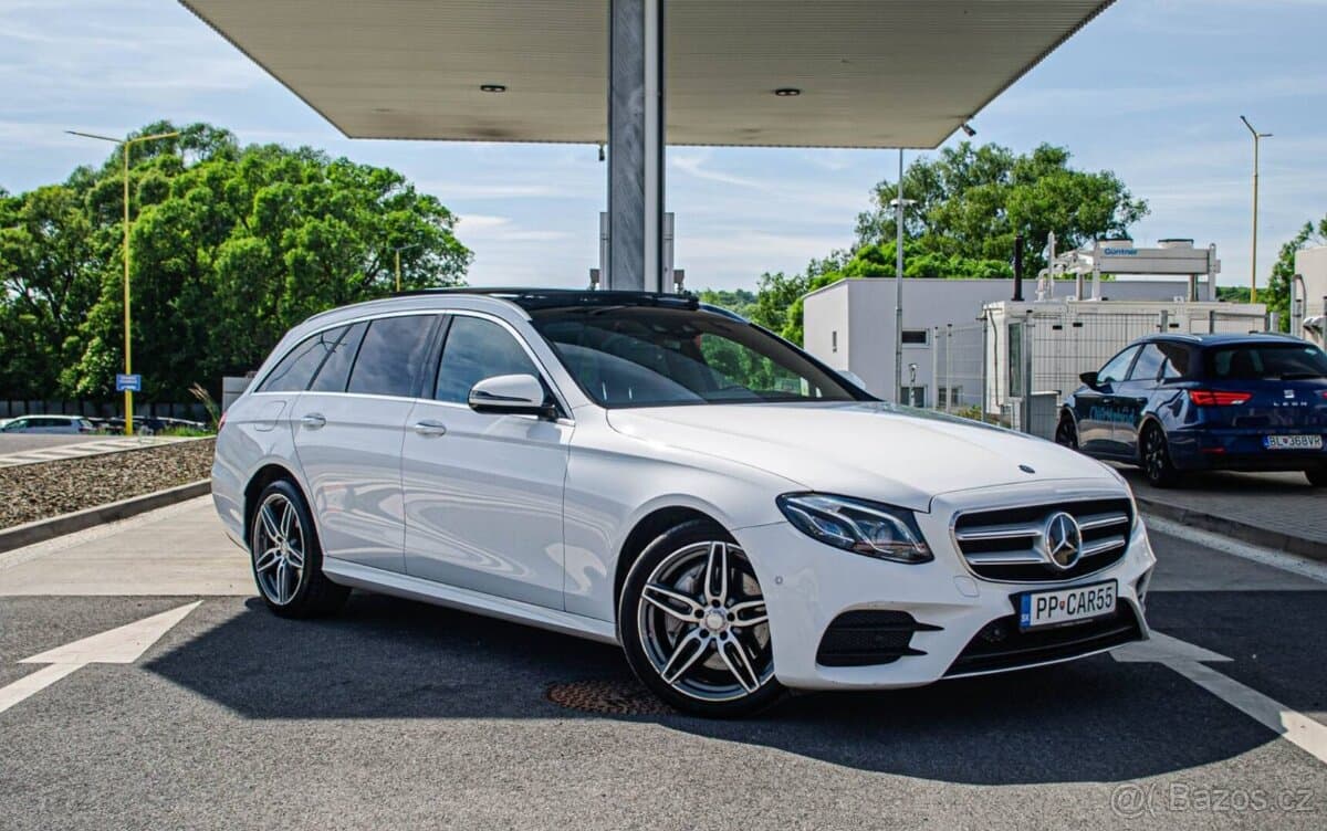 2017 Mercedes-Benz OSTATNÍ