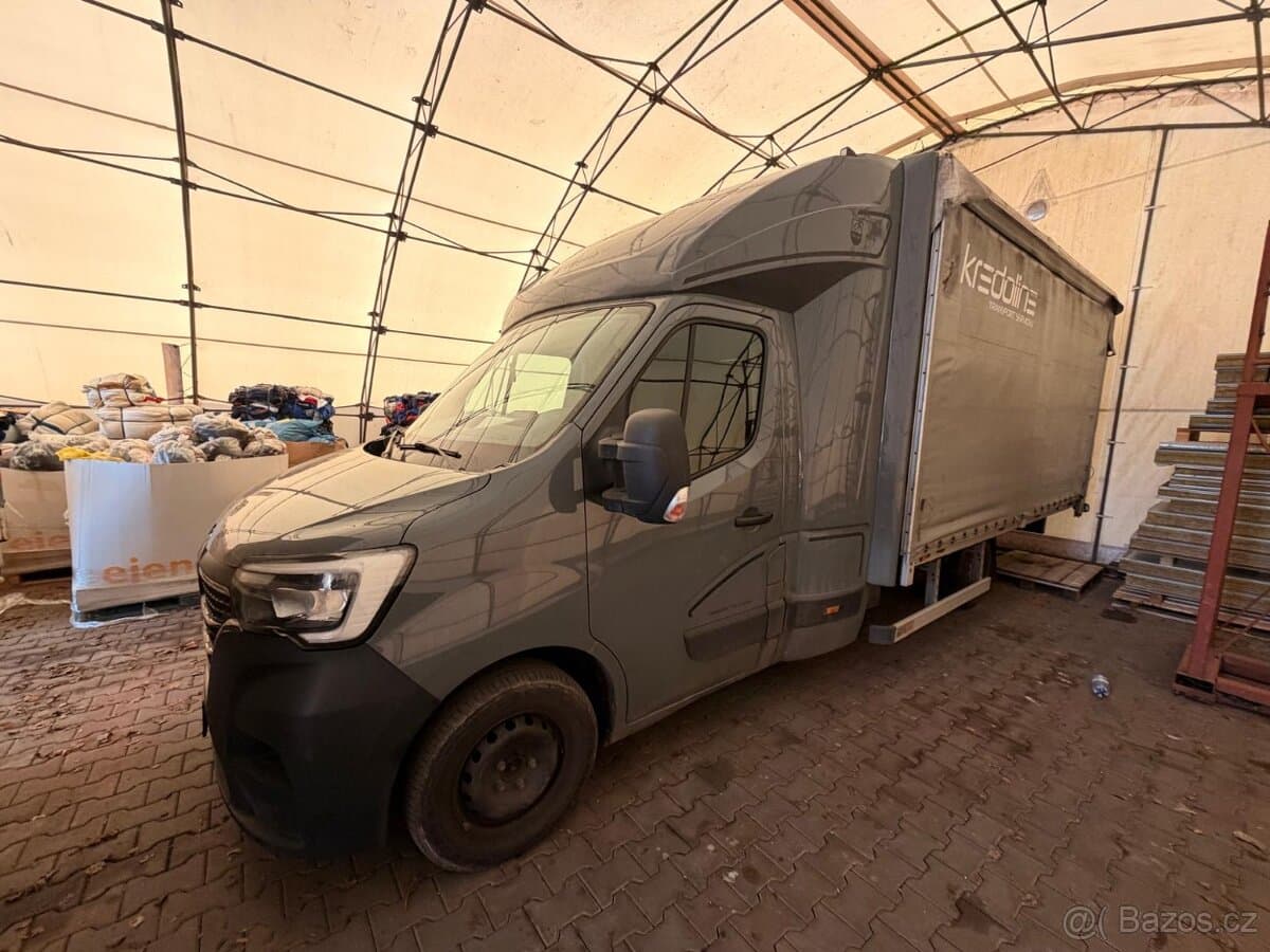 2021 Renault MASTER