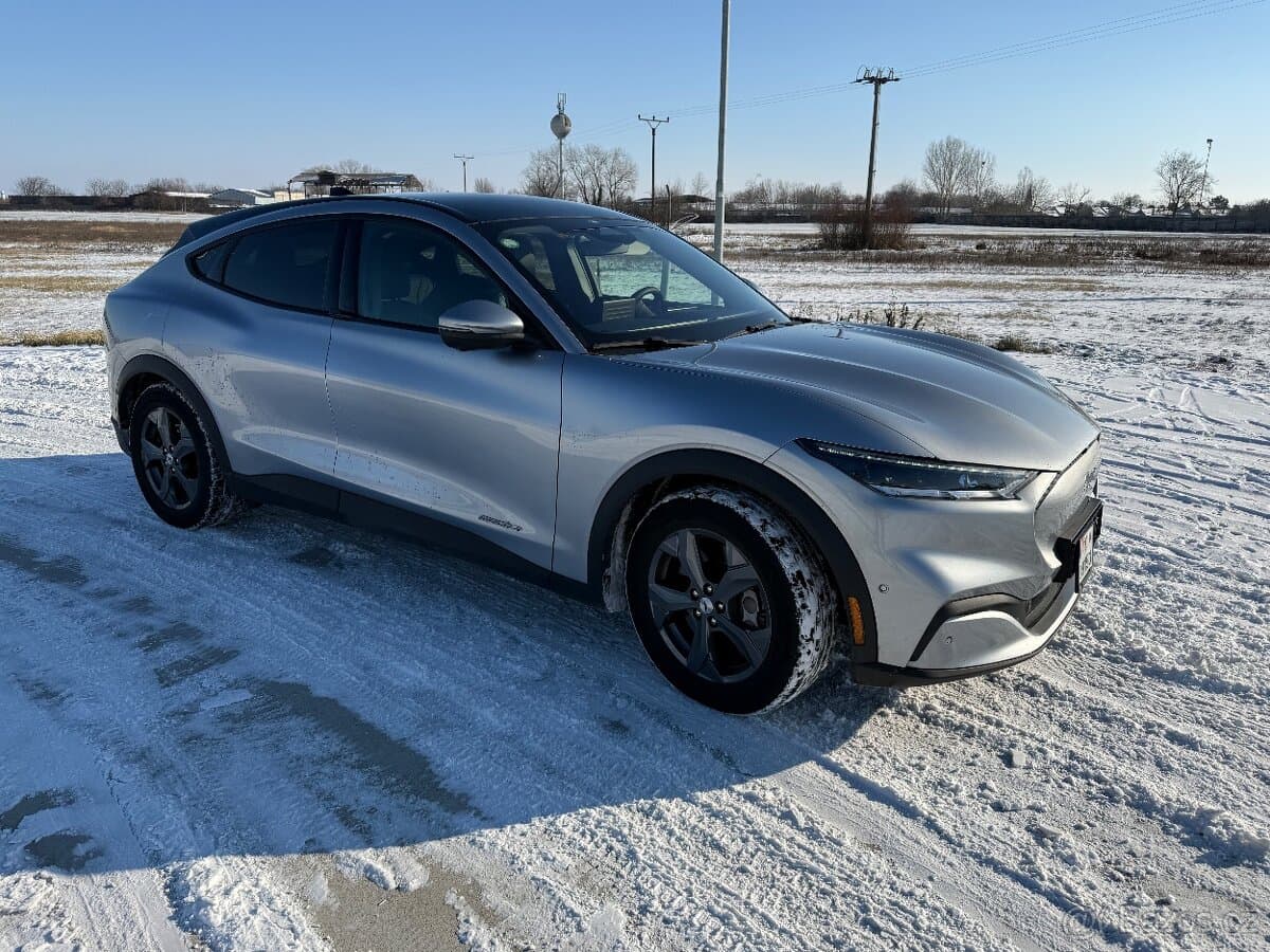 2021 Ford MUSTANG