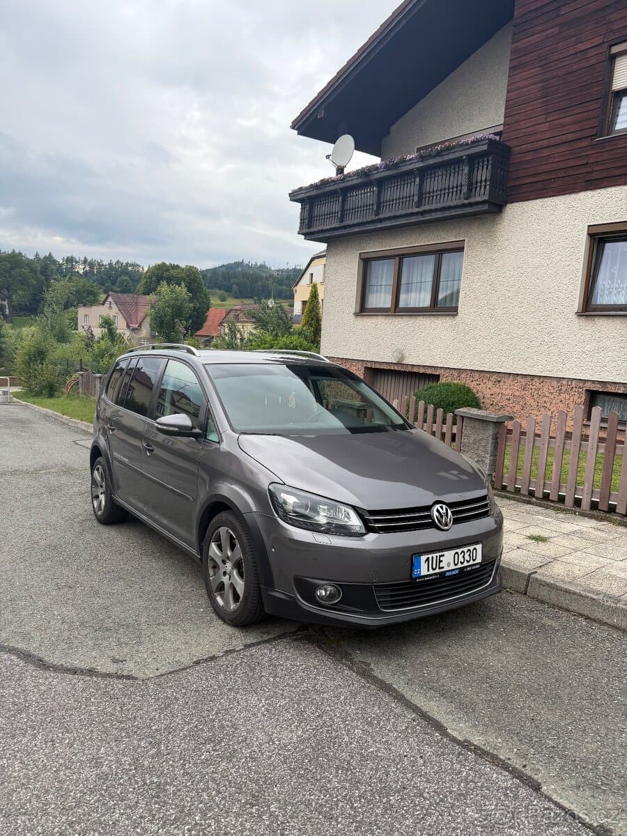 2011 Volkswagen TOURAN