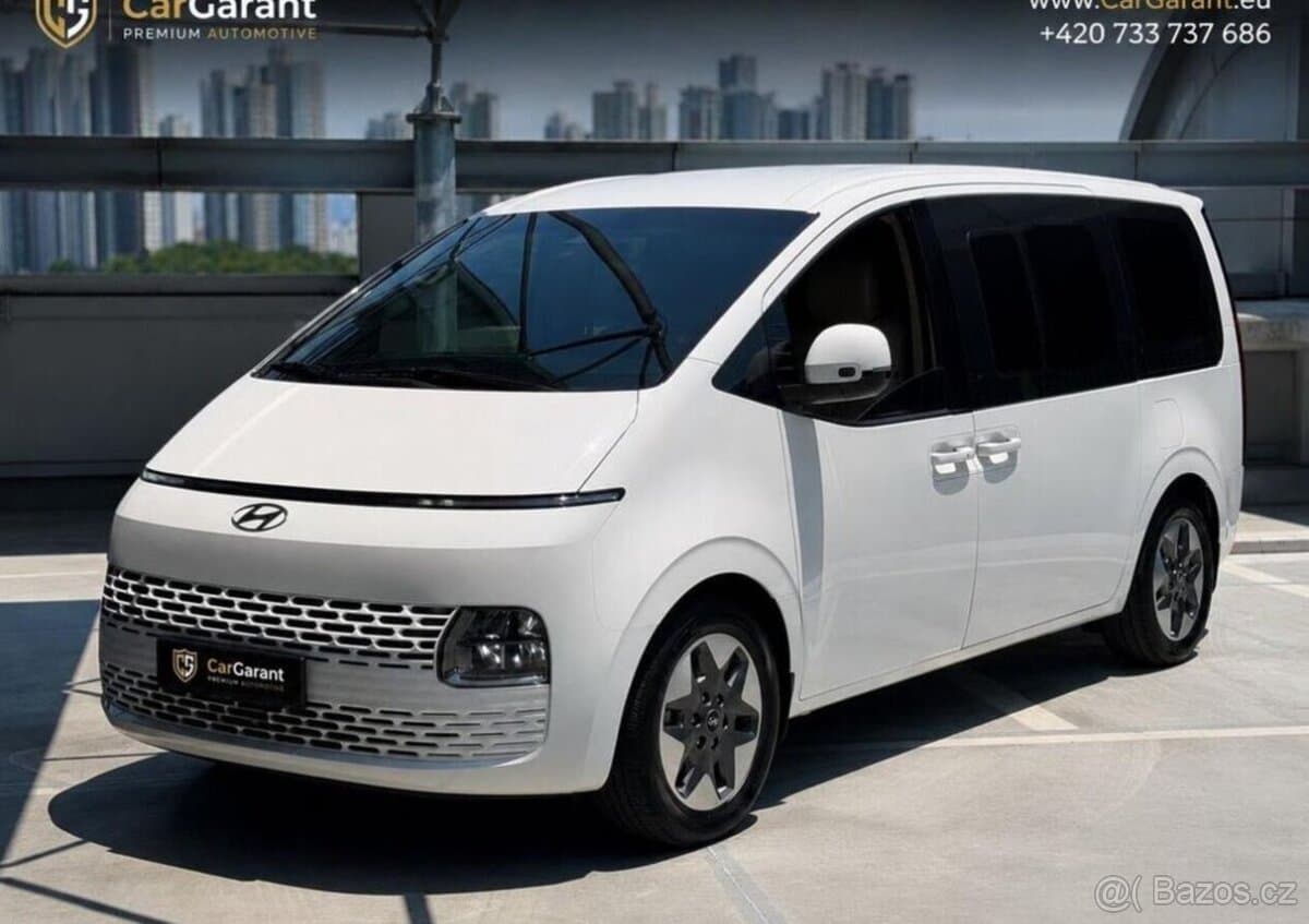 2023 Hyundai STARIA