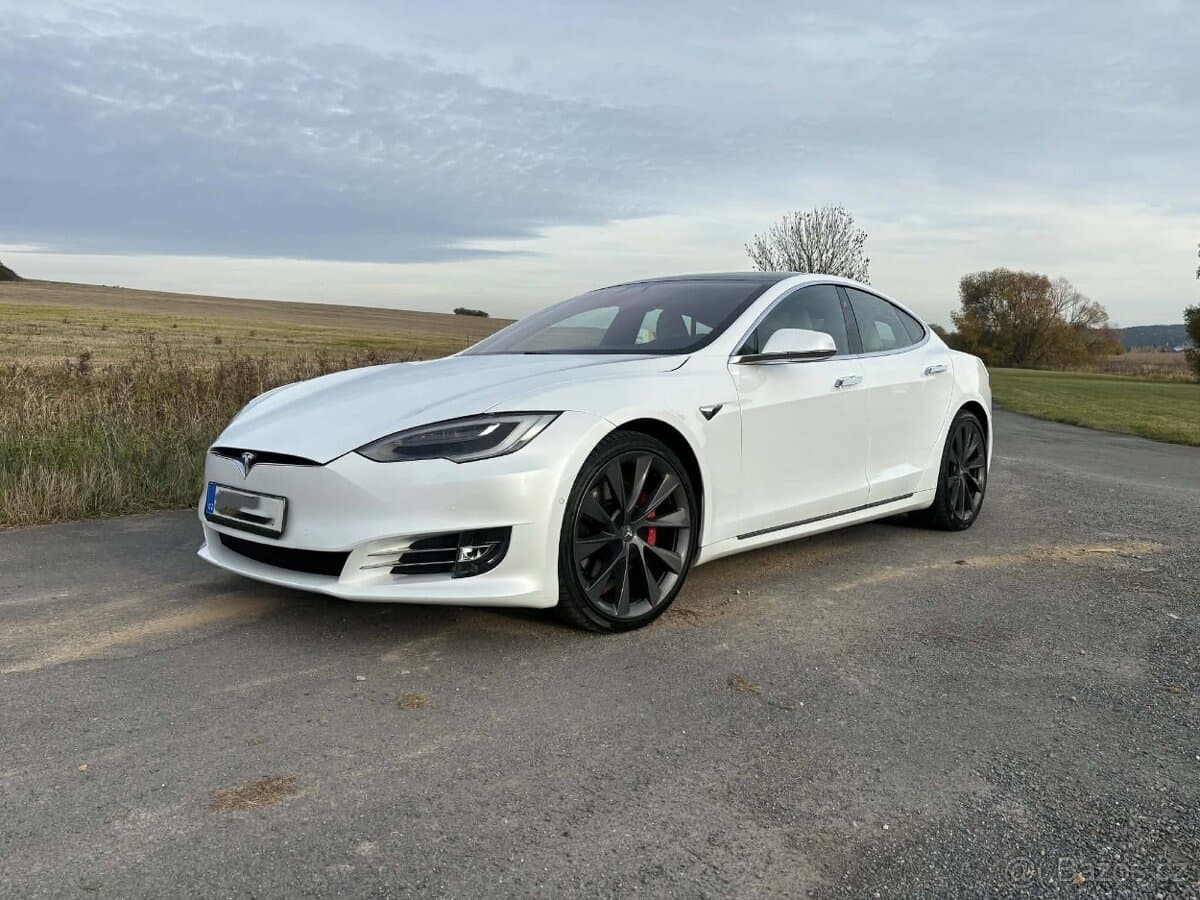 2020 Tesla MODEL S