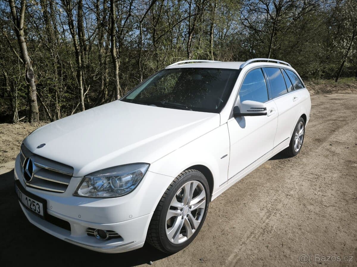 2011 Mercedes-Benz OSTATNÍ