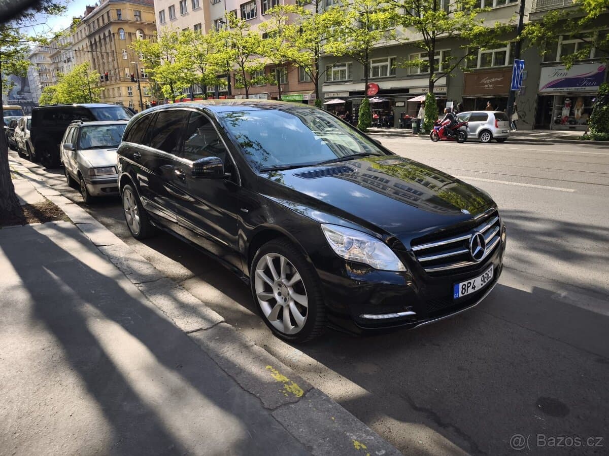 2011 Mercedes-Benz OSTATNÍ