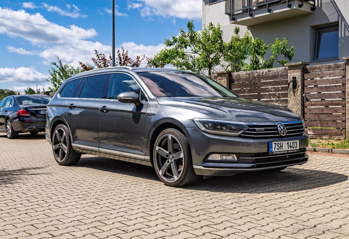 2016 Volkswagen PASSAT
