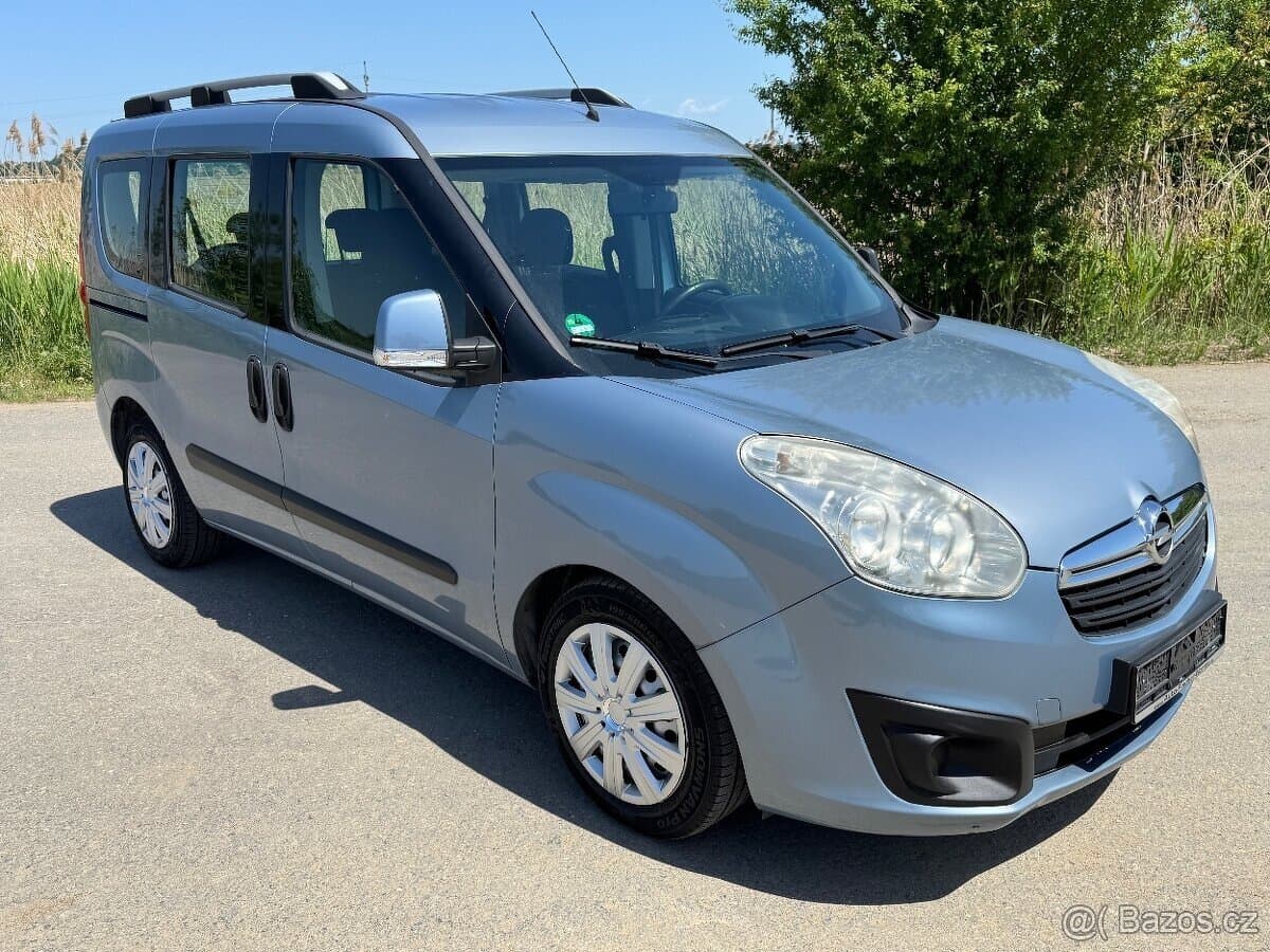 2012 Opel COMBO