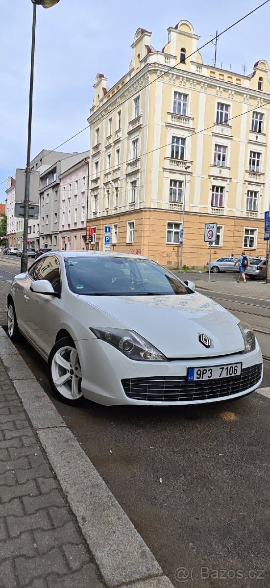 2009 Renault LAGUNA