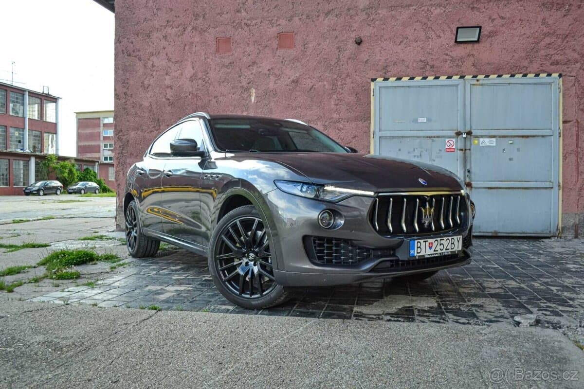 2017 Maserati LEVANTE