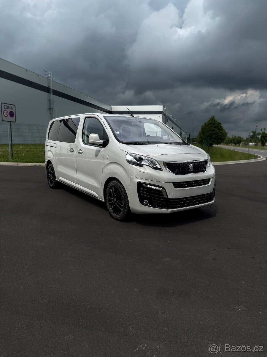 Peugeot TRAVELLER