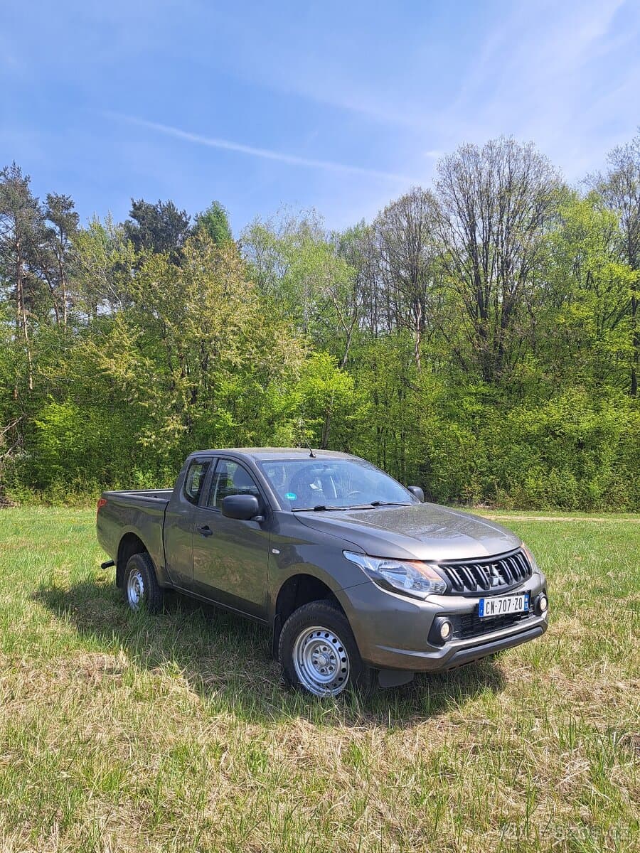2016 Mitsubishi OSTATNÍ