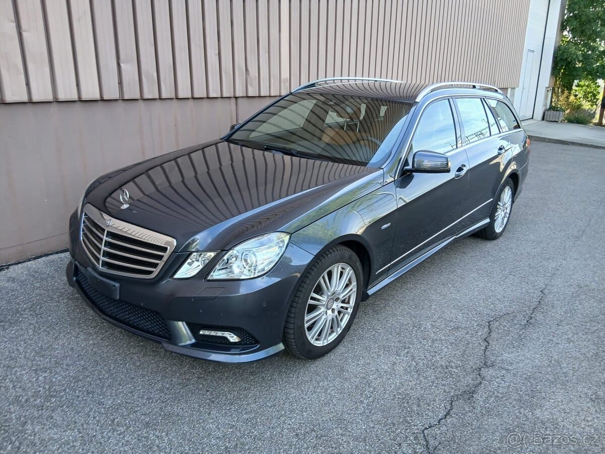 2010 Mercedes-Benz OSTATNÍ