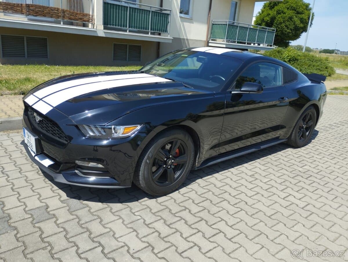 2017 Ford MUSTANG