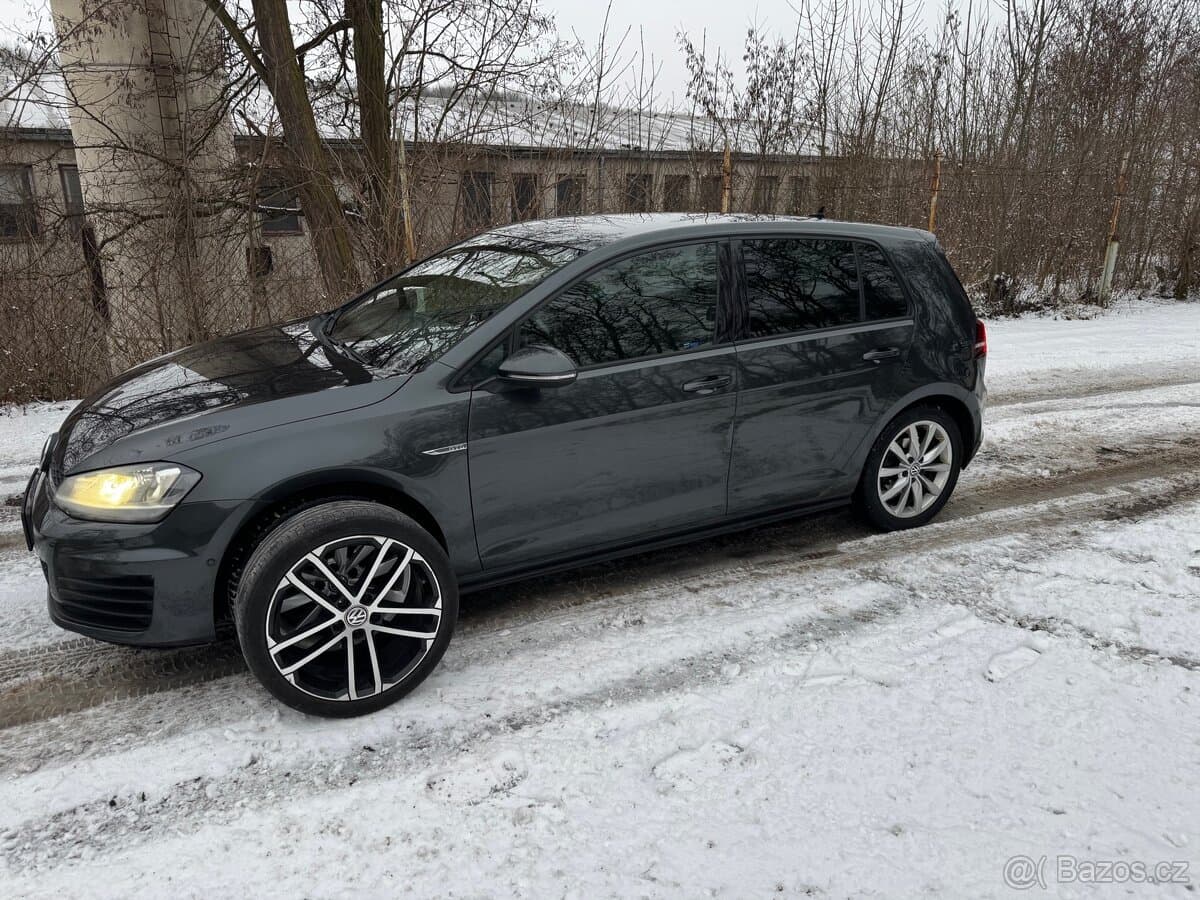 2014 Volkswagen GOLF