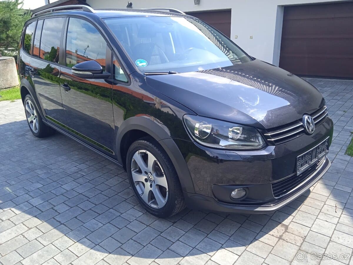 2011 Volkswagen TOURAN