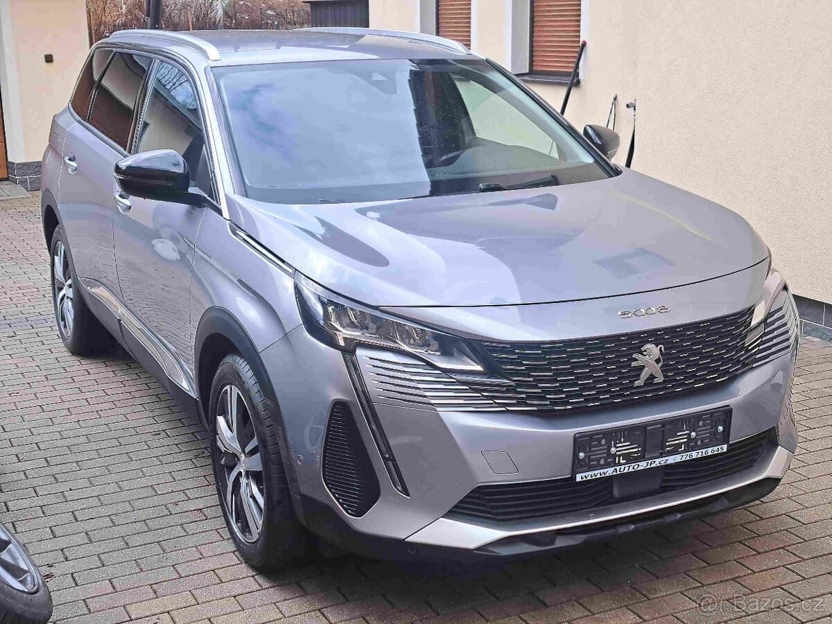 2022 Peugeot 5008