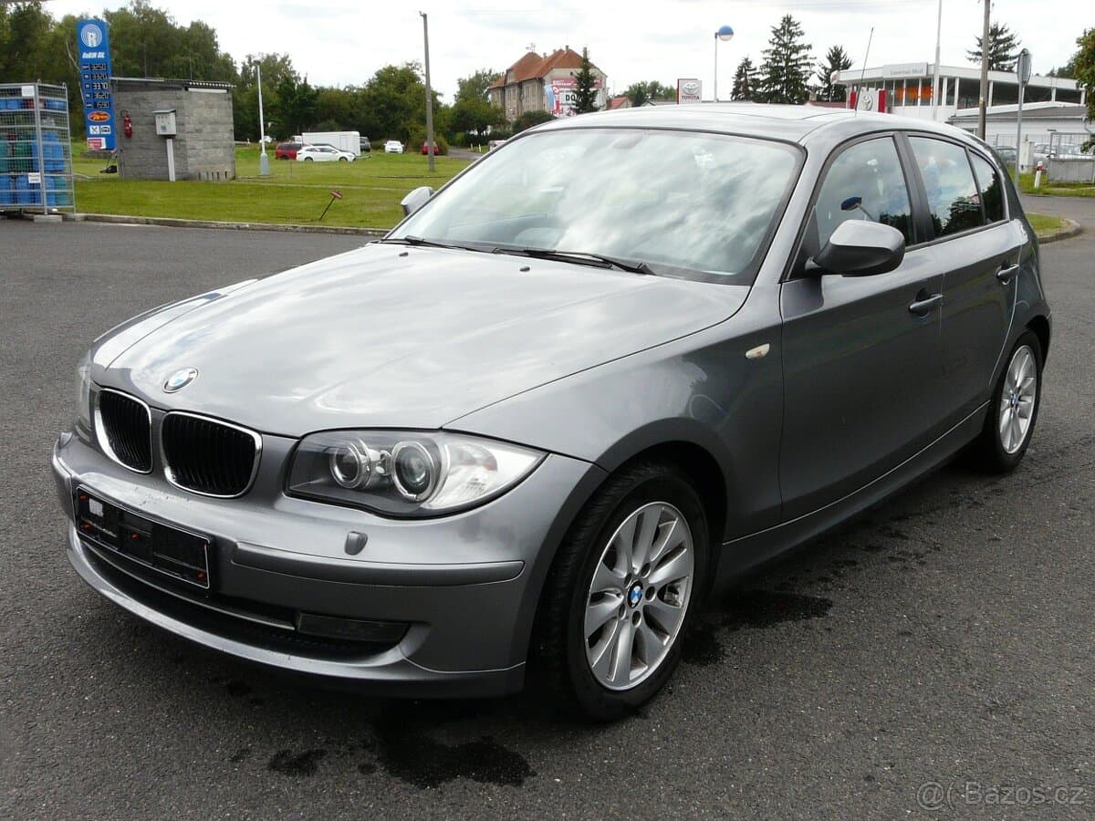 2011 BMW 1-SERIES