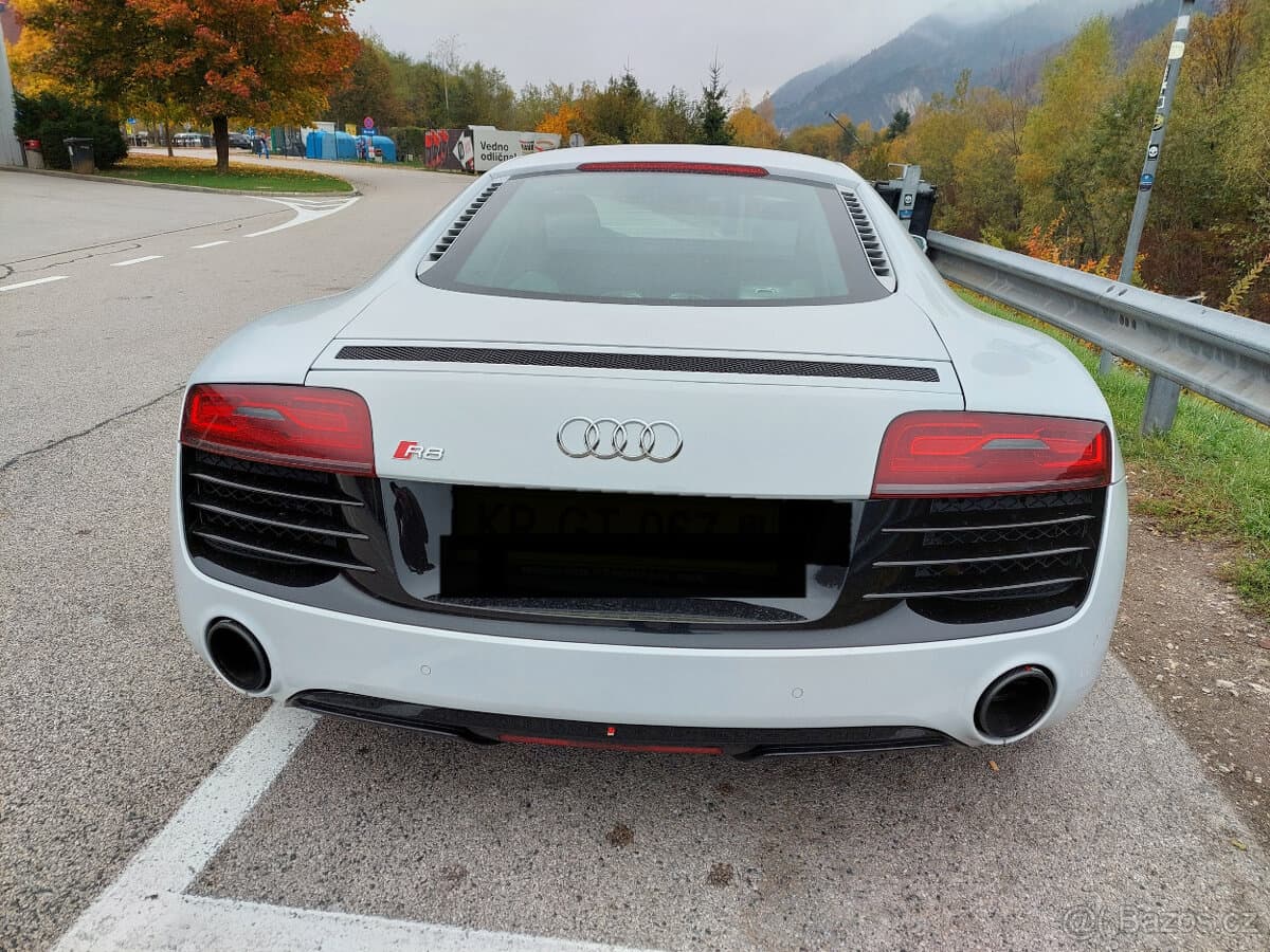 Audi R8