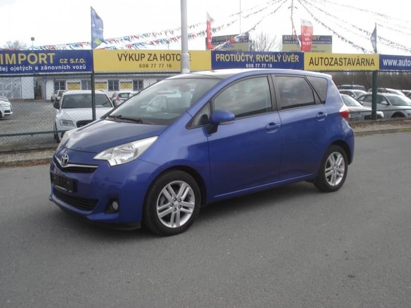 2011 Toyota VERSO