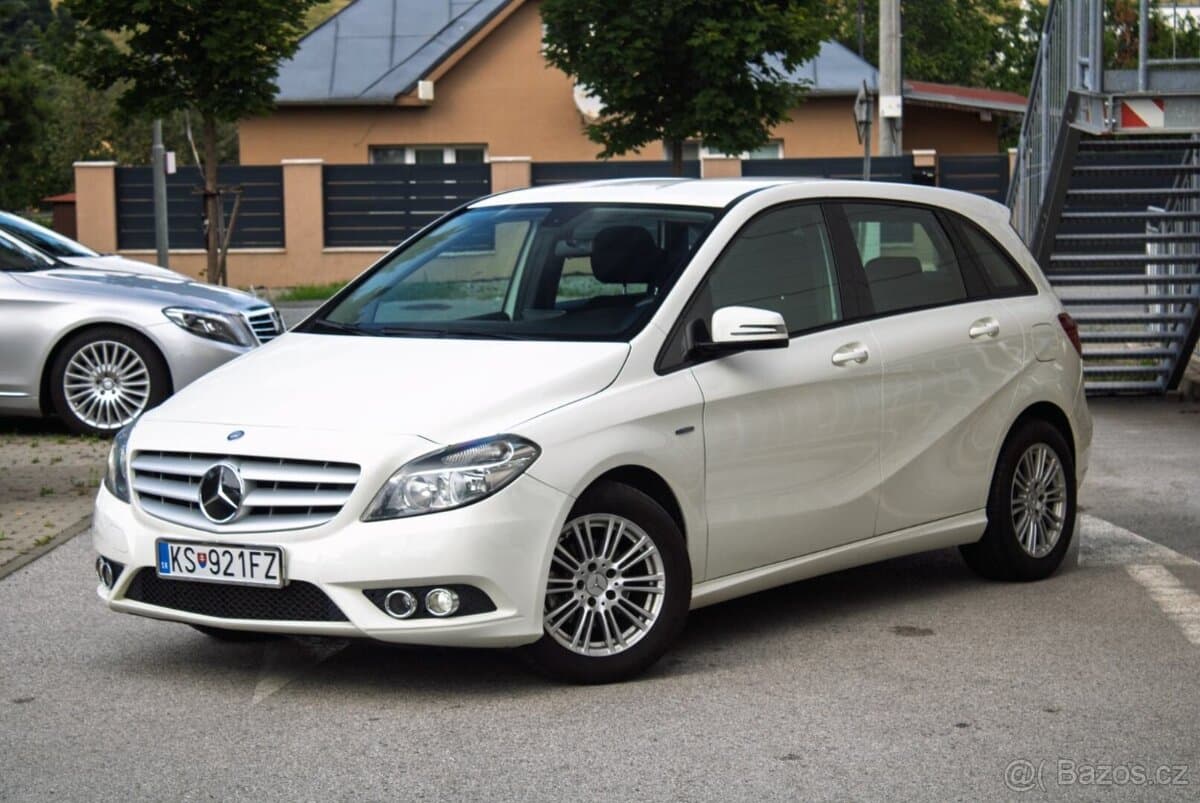 2012 Mercedes-Benz OSTATNÍ